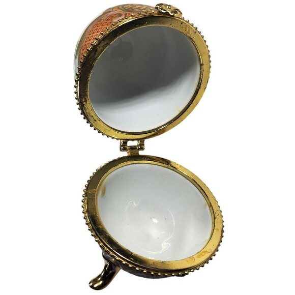 Porcelain Egg Trinket Box Gold Accents Ornate Pattern On 3 Legs easter - Picture 4 of 5